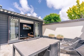 House | Balcony - Charming 2-person Holiday Home on the Brink in De Koog (De Koog)