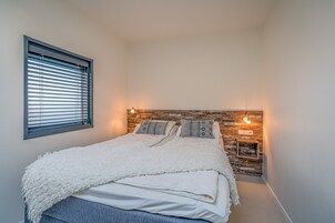 1 habitación, muebles diferentes y ropa de cama 