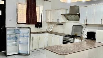 LÀgenhet - 2 sovrum - balkong | Eget kök