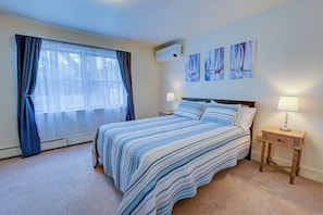 3 bedrooms, iron/ironing board, internet, bed sheets - Cozy, quiet townhome with A/C. In-town Bar Harbor. Walk to shops, restaurants! (Bar Harbor)