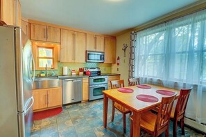 ميكروويف، فرن، موقد طهي مسطح، غسالة أطباق