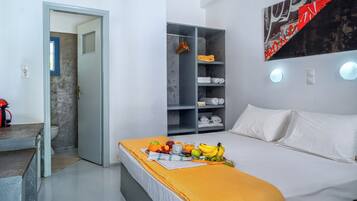 Literie hypoallergénique, surmatelas, coffres-forts dans les chambres