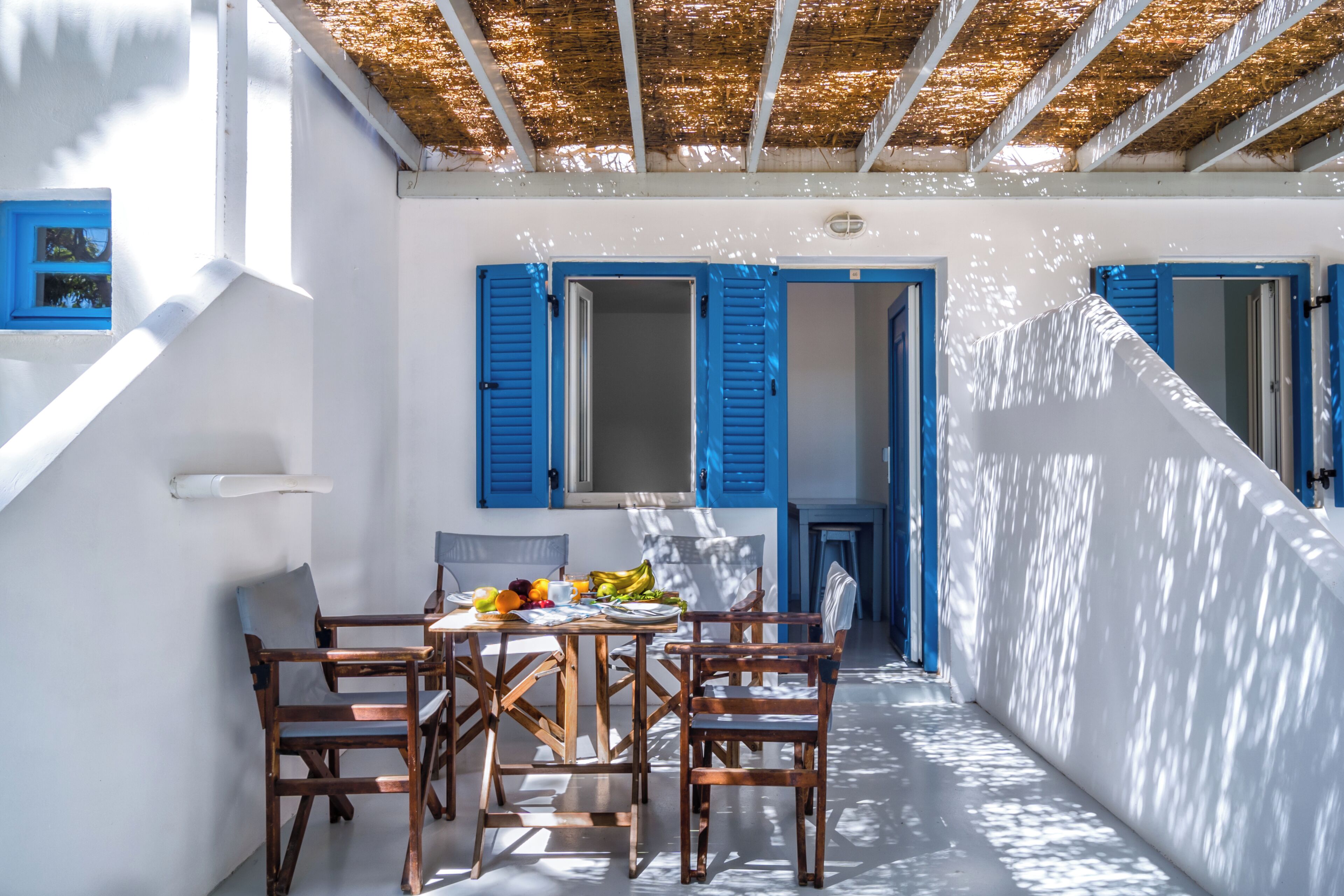 Family Apartment, Partial Sea View | Hypo-allergenic bedding, pillow-top beds, in-room safe