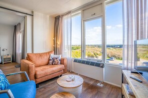Apartment | Living room - 2 Person Apartment With Island View (De Koog)