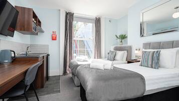 Twin room | 1 bedroom, free WiFi, bed sheets