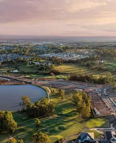 Lakeside Golf Views Gledswood Hills/Camden/Campbelltown