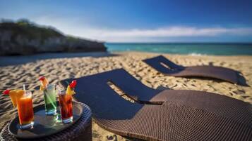 Bungalow, Multiple Bedrooms, Accessible, Smoking | Beach