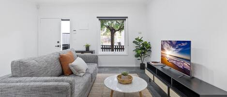 Apartment | Living area