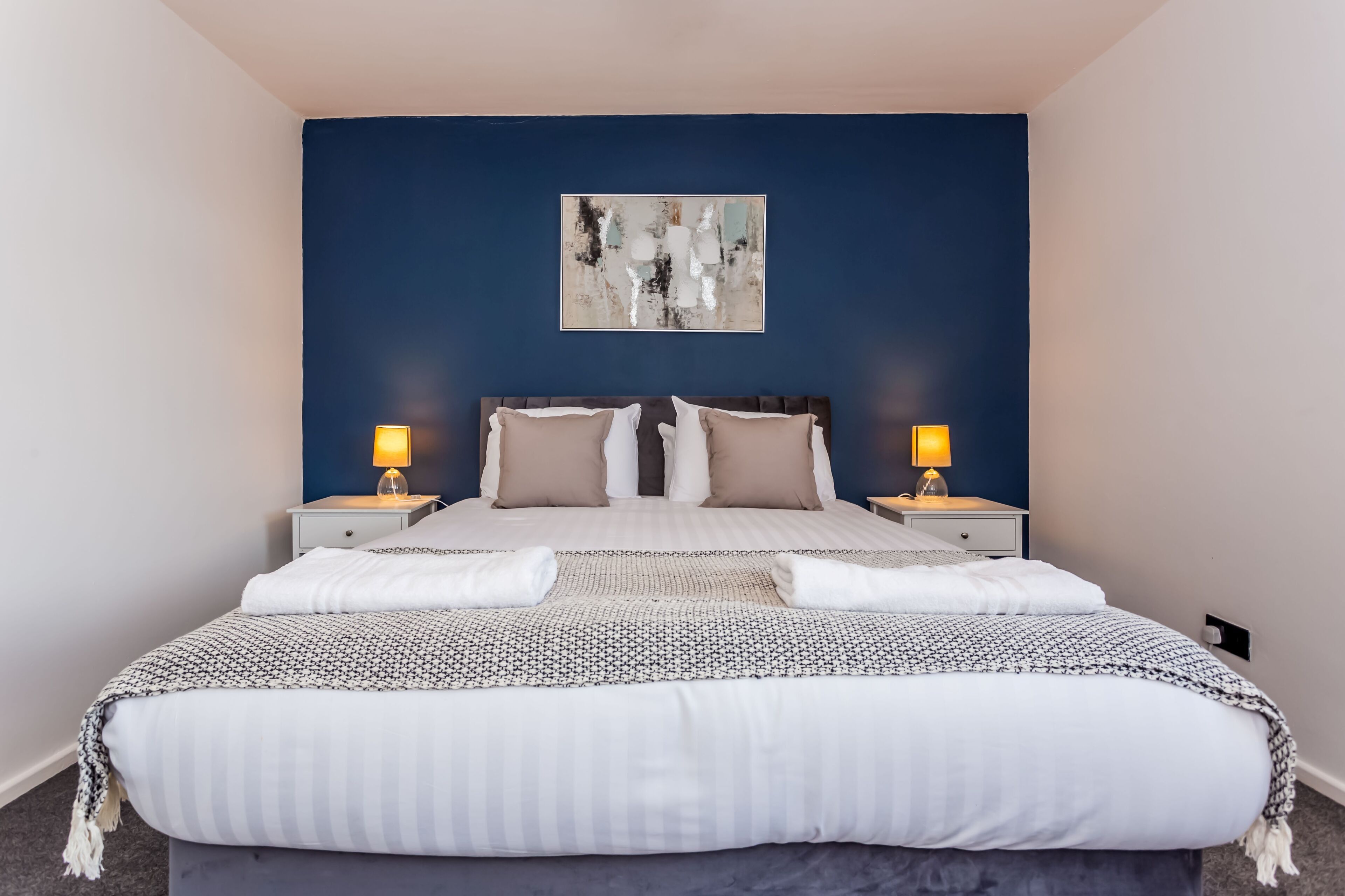 3 bedrooms, iron/ironing board, WiFi, bed sheets