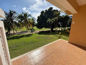 Property grounds - 4-bedroom apartment in beautiful Punta Cana with AC and electricity INCLUDED (Punta Cana)