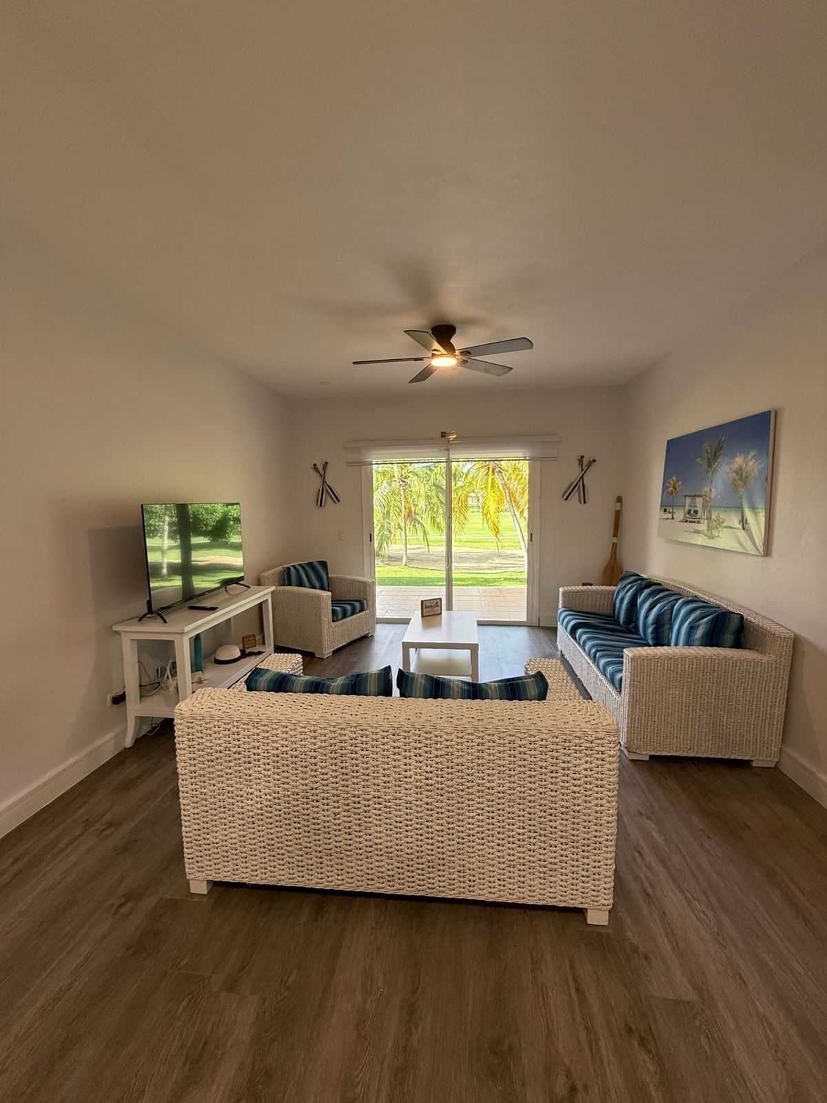 4-bedroom Apartment In Beautiful Punta Cana With Ac And Electricity Included - Punta Cana
