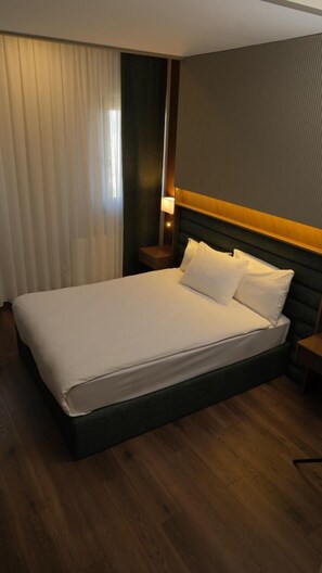 Quarto standard | Escrivaninha, espaço de trabalho para notebook, Wi-Fi de cortesia