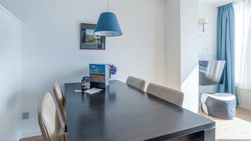 Apartment | Living room