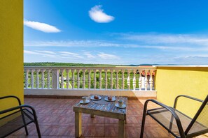 House | Balcony - MY Dalmatia - Holiday Home Agro Casa (Skradin)