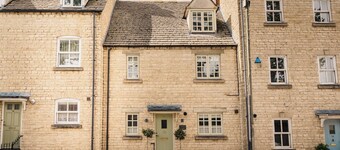 Beautiful 3 BD Home in Chipping Norton