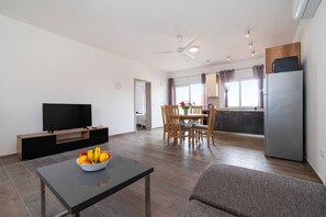 Dining - Villa by Bacina Lakes for 25 Guests (Zadar)