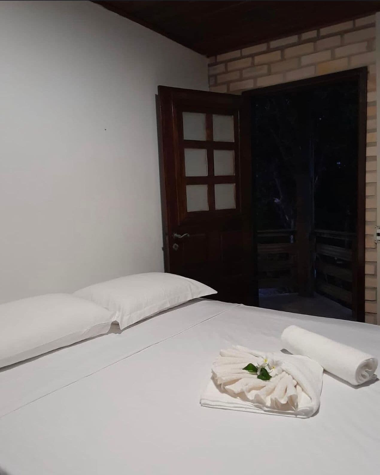 Deluxe Bungalow, 2 Bedrooms, Balcony, Garden View | Free WiFi, bed sheets