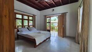 3 bedrooms, iron/ironing board, Internet, bed sheets