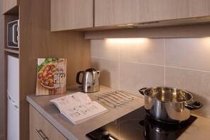 Sviitti, 2 keskisuurta parisänkyä, tupakointi kielletty