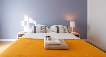 Wifi gratis y ropa de cama