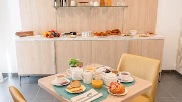 Daily continental breakfast for a fee