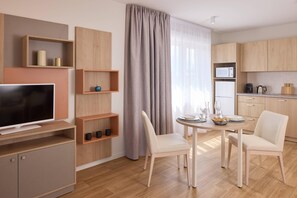 Apartment 2 rooms | Living area - Quality Aparthotel Voiron (Voiron)