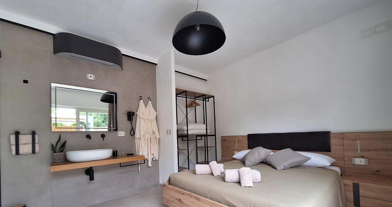 Premium bedding, down comforters, desk, soundproofing