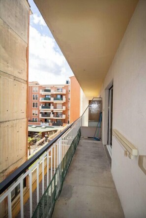 Property grounds - Stay for 2 people in a cozy studio (Saint-Raphaël)