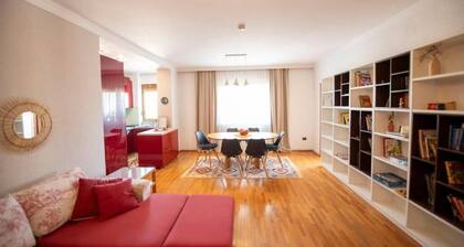 Central 3BR by Tanners’ Bridge - Bright, Spacious & Cozy