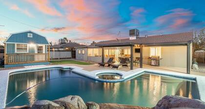 5BR, Pool, Games, Mini Putt, BBQ, Patio & Firepit