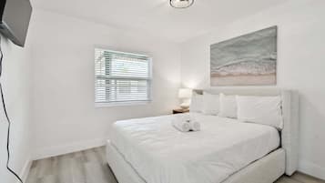 Bügeleisen/Bügelbrett, WLAN, Bettwäsche