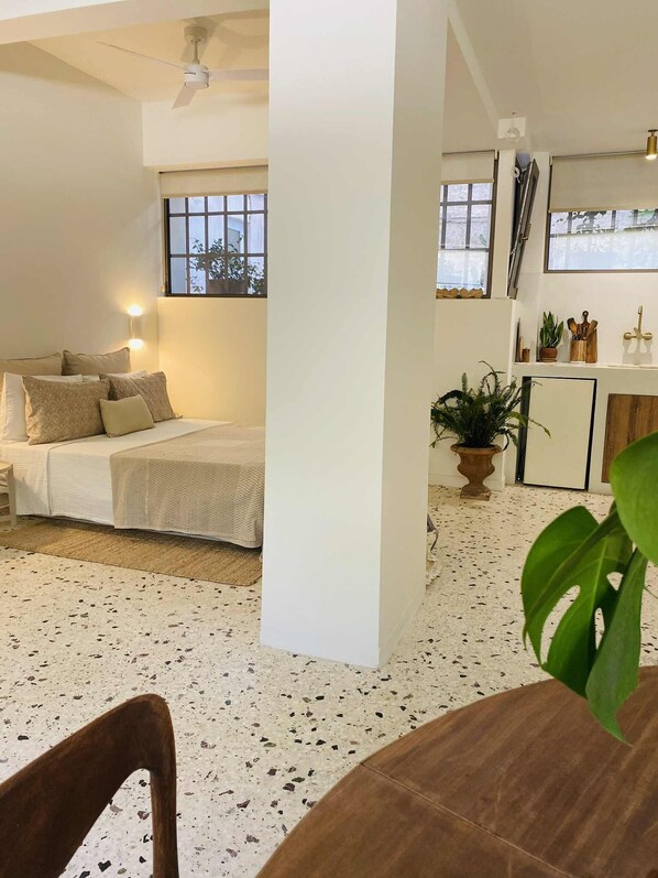 Fer et planche à repasser, Wi-Fi, draps fournis