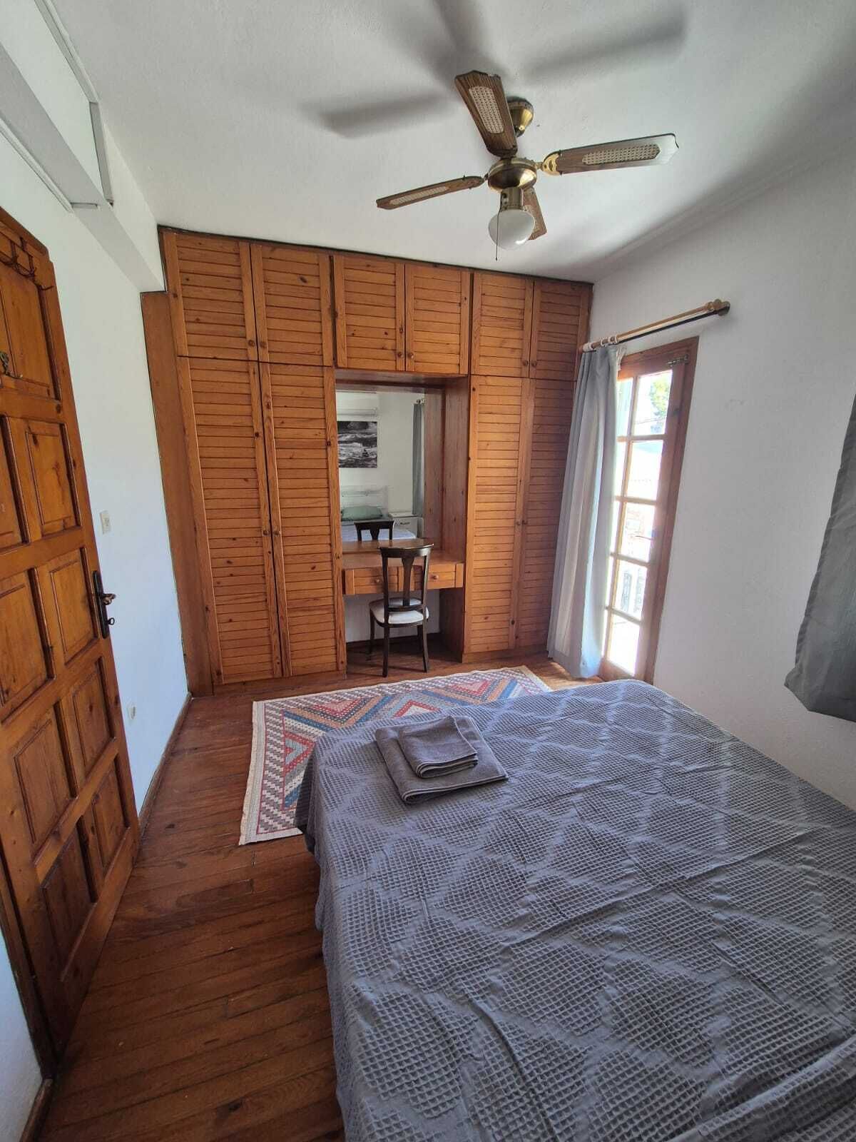 2 chambres, fer et planche à repasser, accès Internet, draps fournis