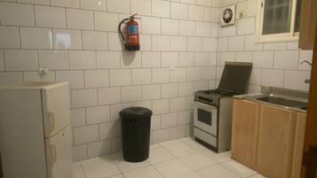 Basic-Apartment | Hochwertige Bettwaren, Pillowtop-Betten, kostenloses WLAN, Bettwäsche