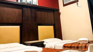 Basic Apartment, City View | Premium bedding, pillowtop beds, free WiFi, bed sheets