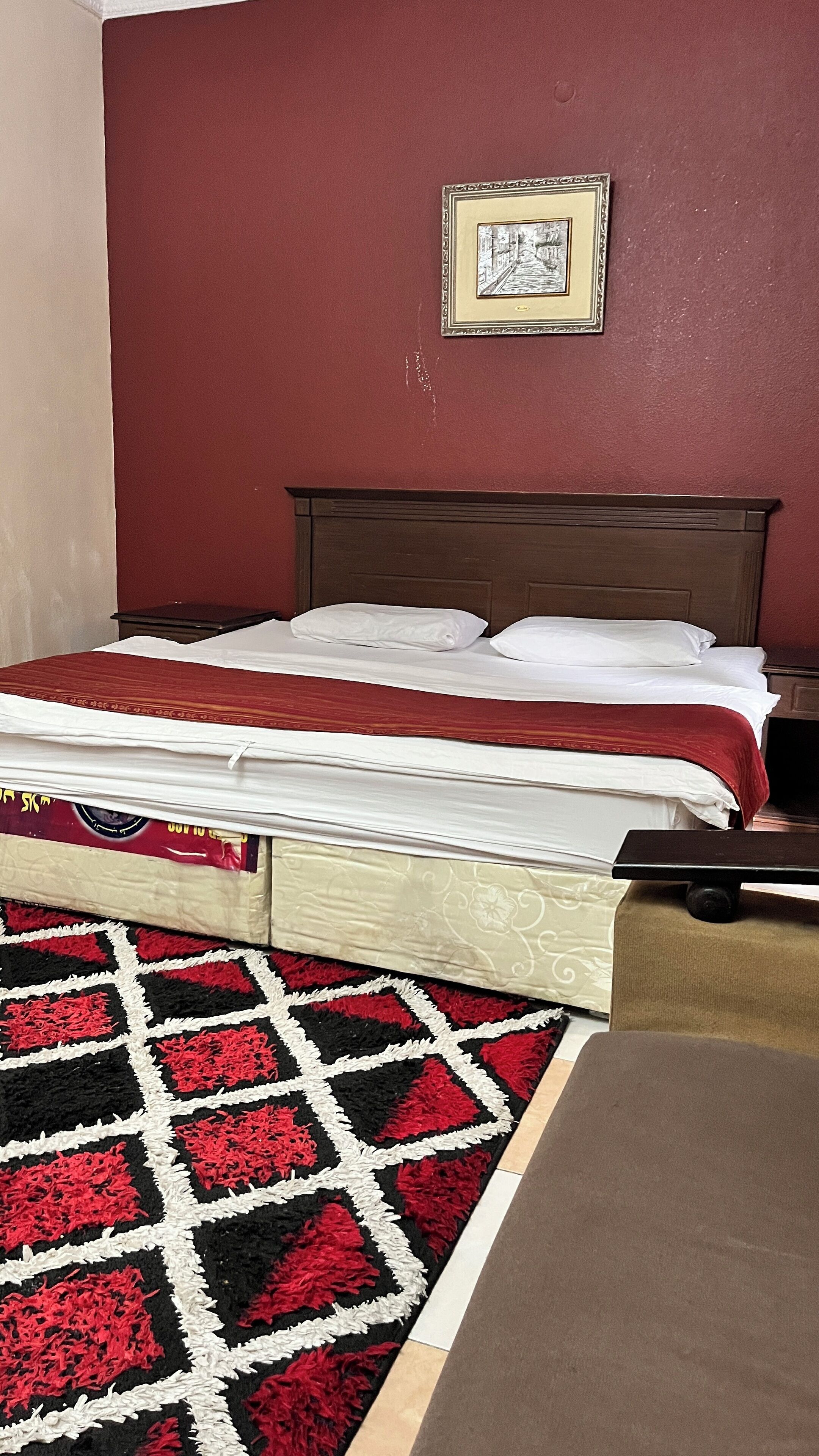 Basic Studio Suite | Premium bedding, pillow-top beds, free WiFi, bed sheets