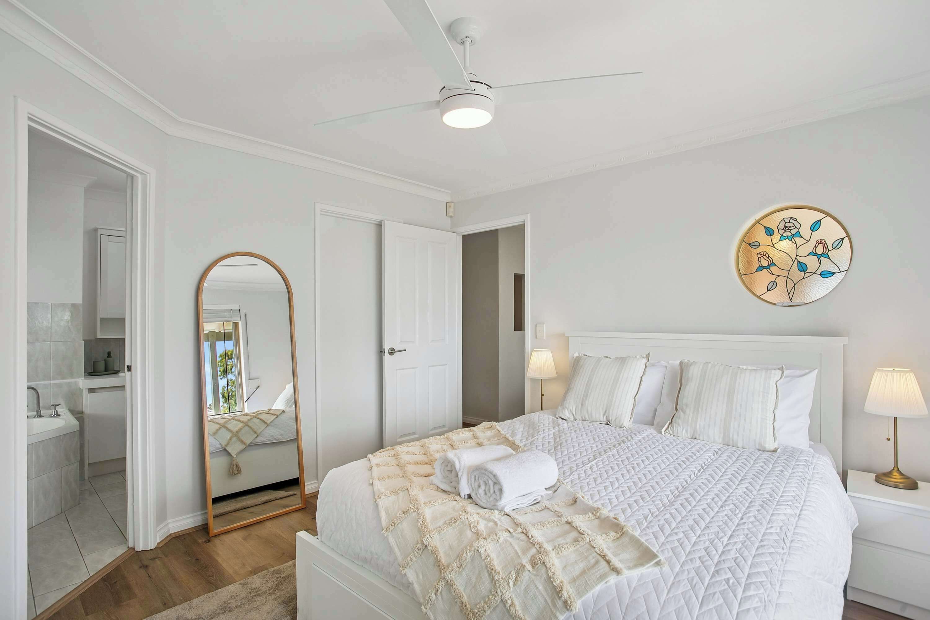 Iron/ironing board, travel cot, WiFi, bed sheets