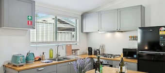 Luxury 2BR Beachside Stay | 2 Parking