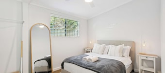 Sunset Villa | Coastal 2BR + Private Courtyard