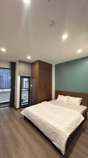 Standard Apartment, Balcony, City View - NQ Apartment (Hanoi)