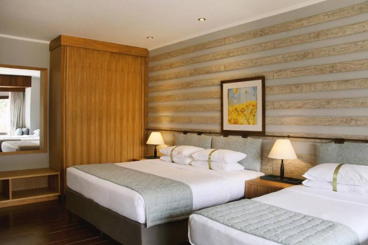 Comfort Suite, Garden View | In-room safe, free WiFi