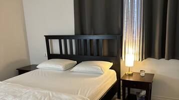 2 chambres, fer et planche Ă repasser, Wi-Fi, draps fournis