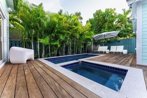 Beheizter Pool