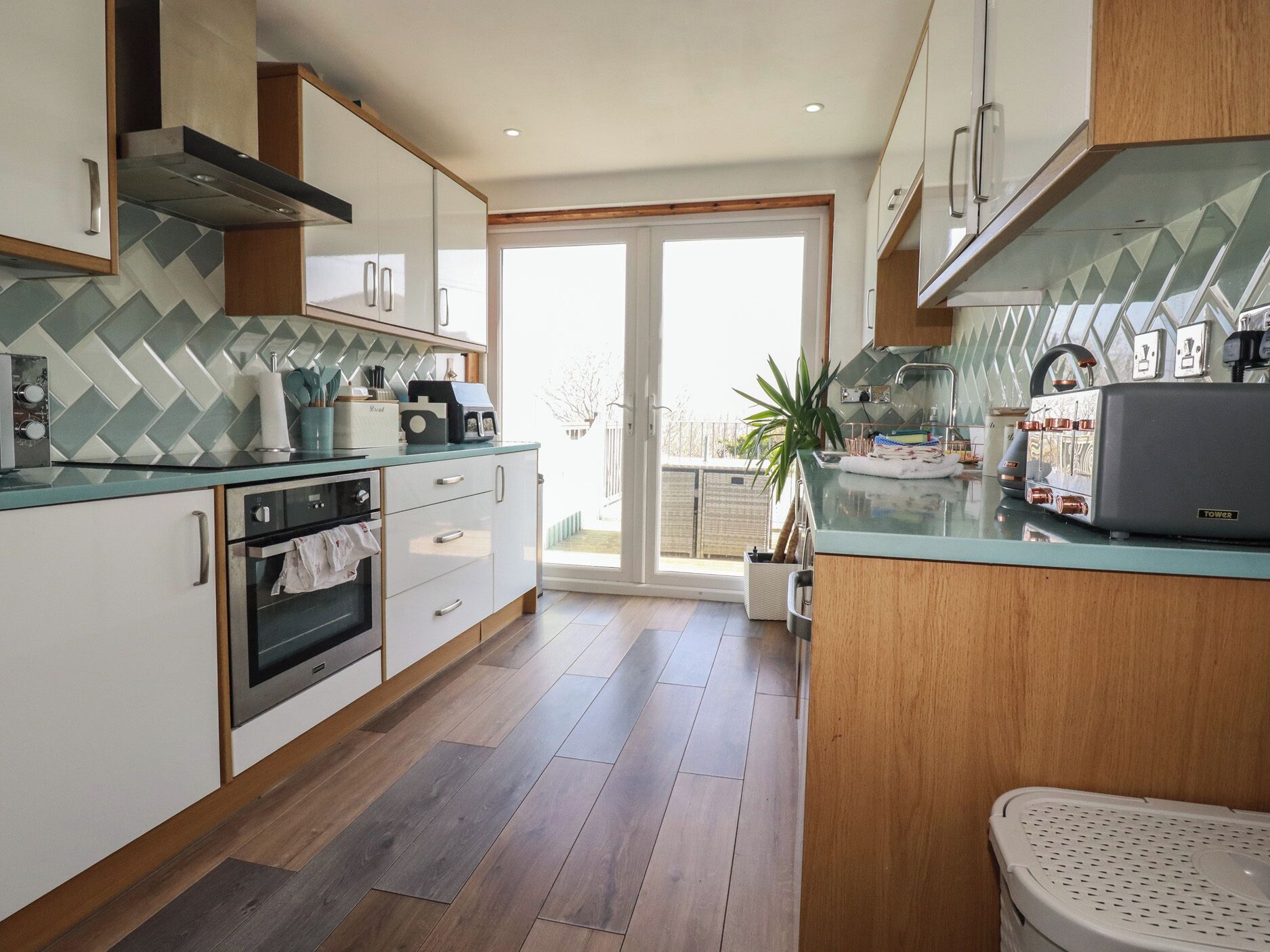 Ferienhaus | Eigene Küche | Kochgeschirr/Geschirr/Besteck