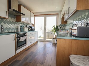 Ferienhaus | Eigene Küche | Kochgeschirr/Geschirr/Besteck