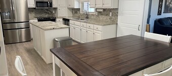 Greenway Getaway~Charming 3-bedroom, 3 BA home in the heart of Jackson, Missouri