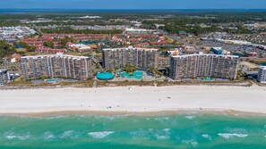 Beach nearby - Edgewater Resort Villa |Sleeps 8 - Beach, Pools & Golf (Panama City Beach)