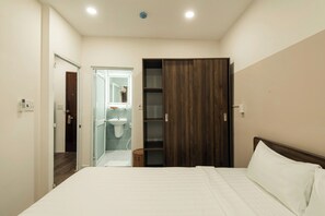 Comfort Double Room | Desk, free WiFi - Cashew Inn (Ben Thanh)
