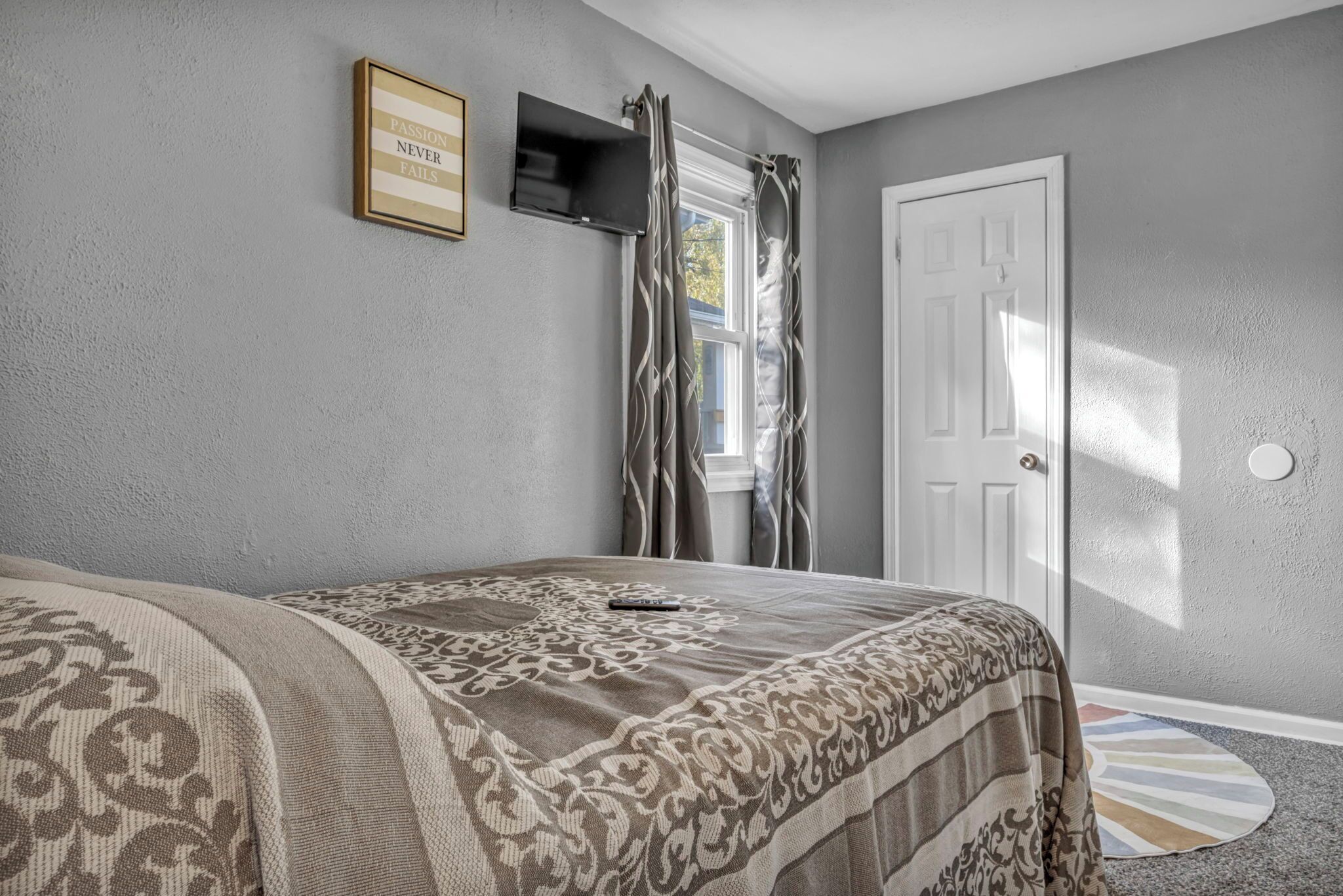 3 quartos, ferros/tábuas de passar roupa, Wi-Fi, roupa de cama