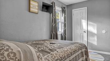 3 chambres, fer et planche Ă repasser, Wi-Fi, draps fournis